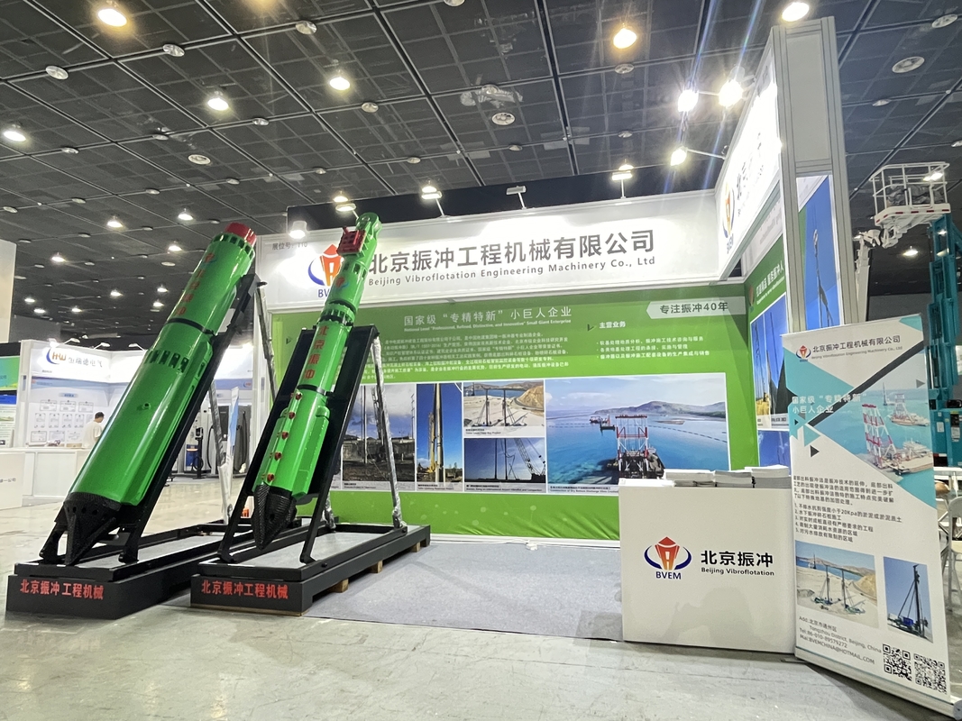 130-180 KW 周波数変換制御タイプと10/20 M3/min の空気流量を持つ振動浮遊装置